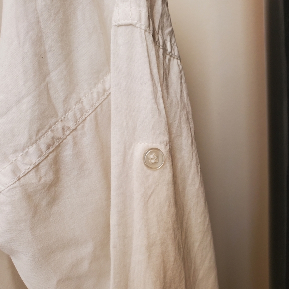 COPY - White long blouse with hoodie - Picture 4 of 7